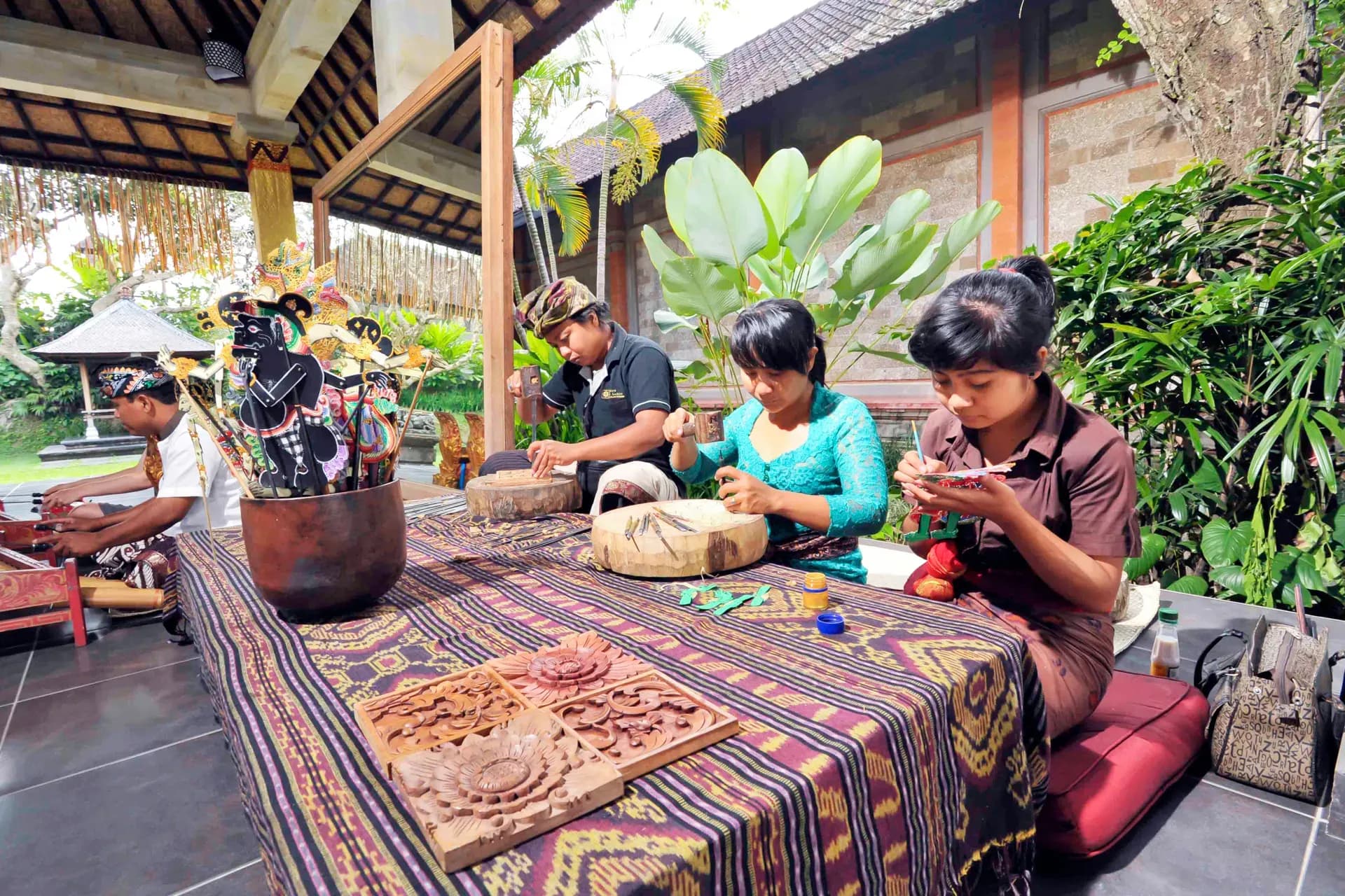 Puri Lukisan museum Ubud workshops and activities