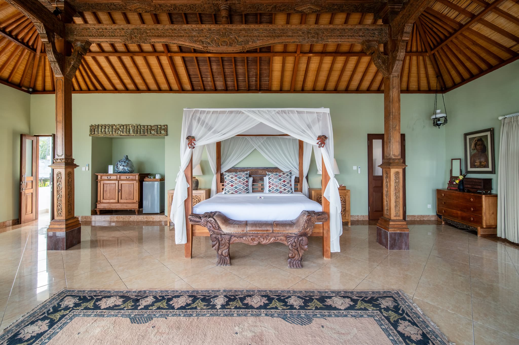 Villa Cocoa Maya - Joglo Suite very large room
