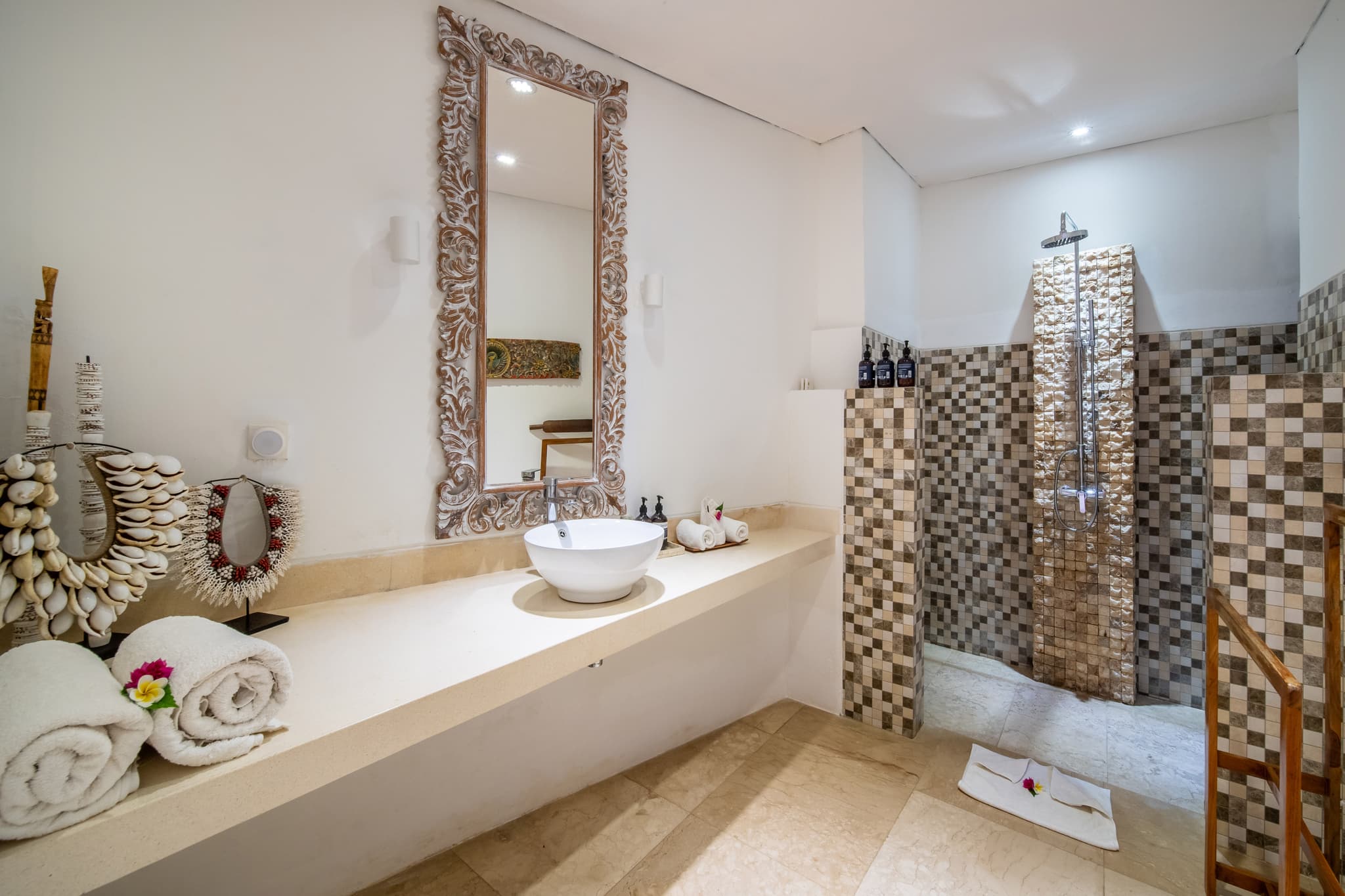 Villa Cocoa Maya - Pool bathroom