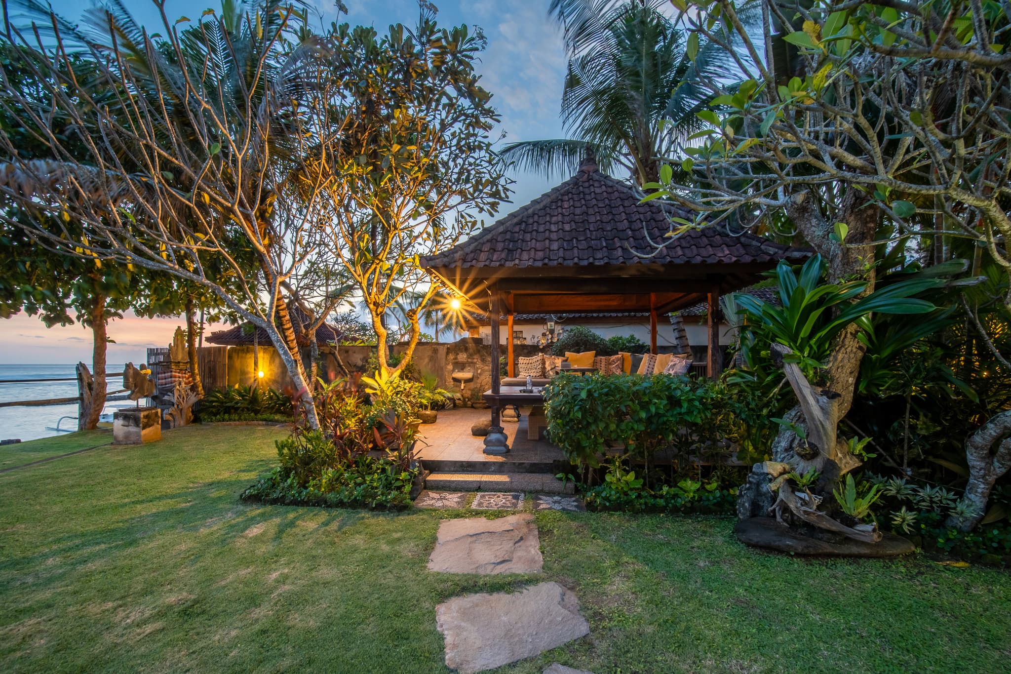 Villa Cocoa Maya - enjoy sunset drinks in the gazebo