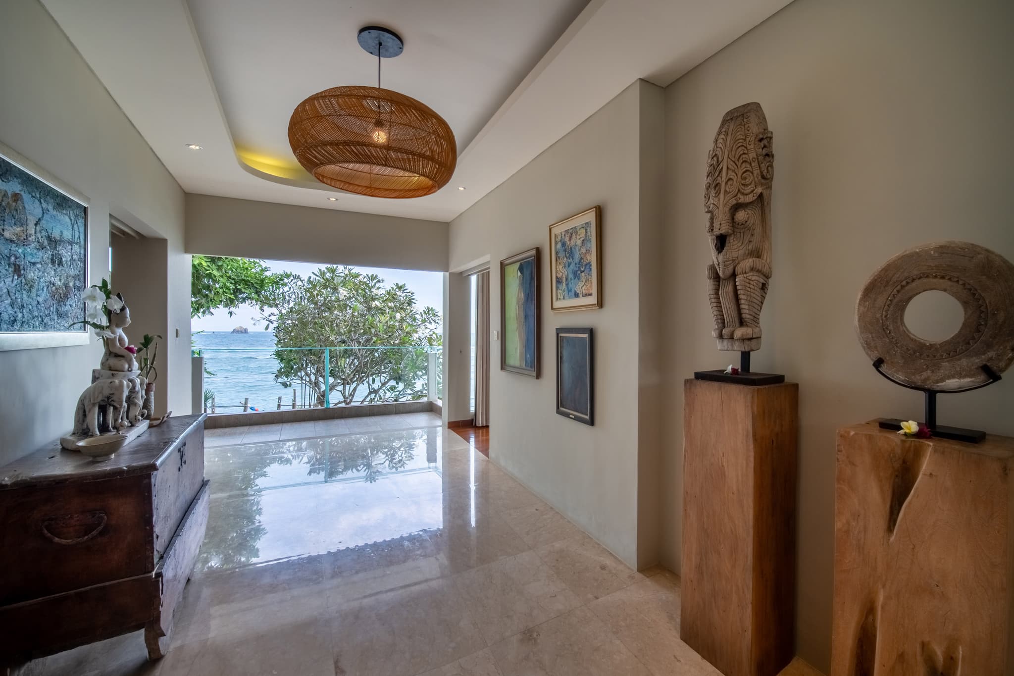 Villa Cocoa Maya - middle level open air landing