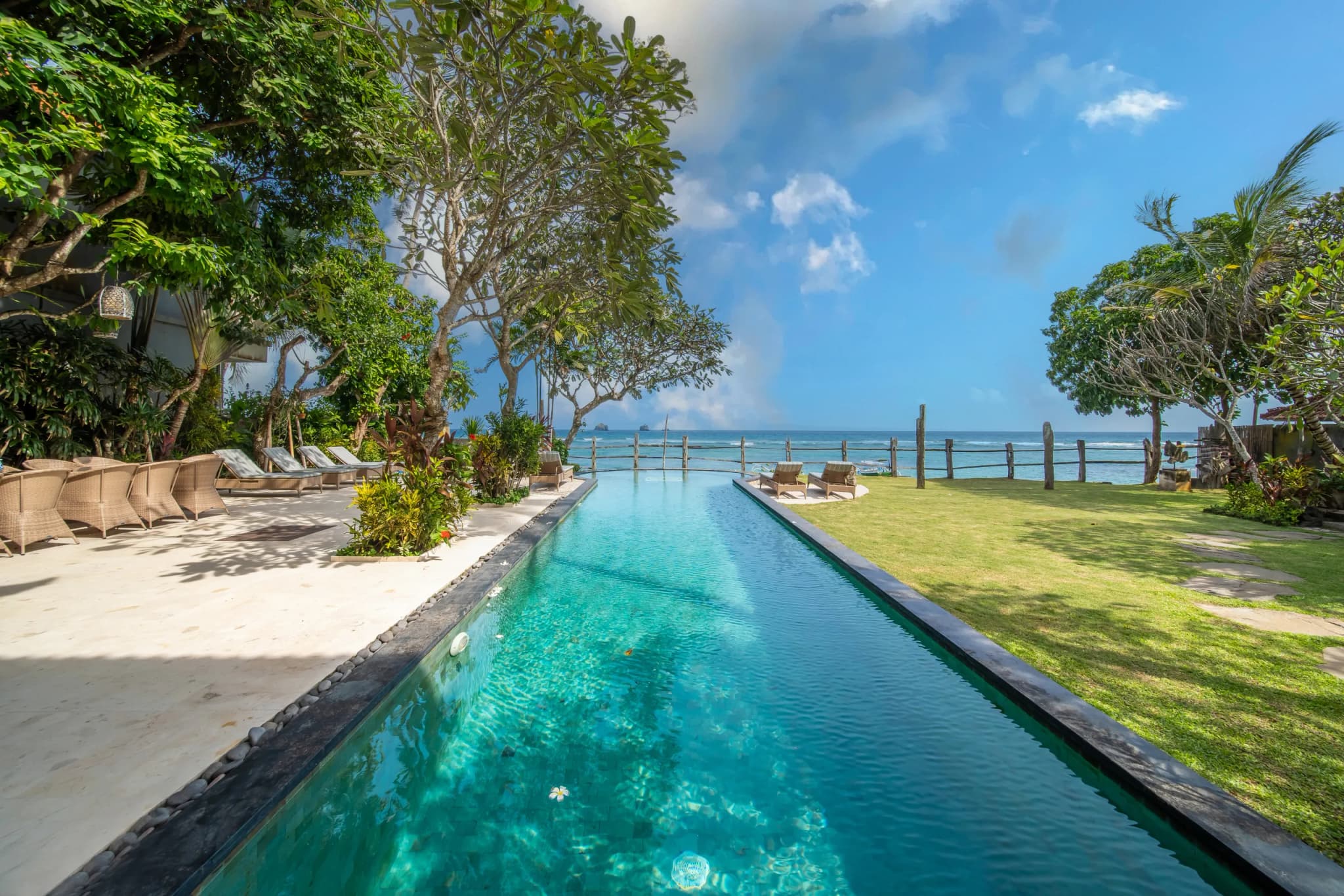 Villa Cocoa Maya - pool-long enough to swim lengths in