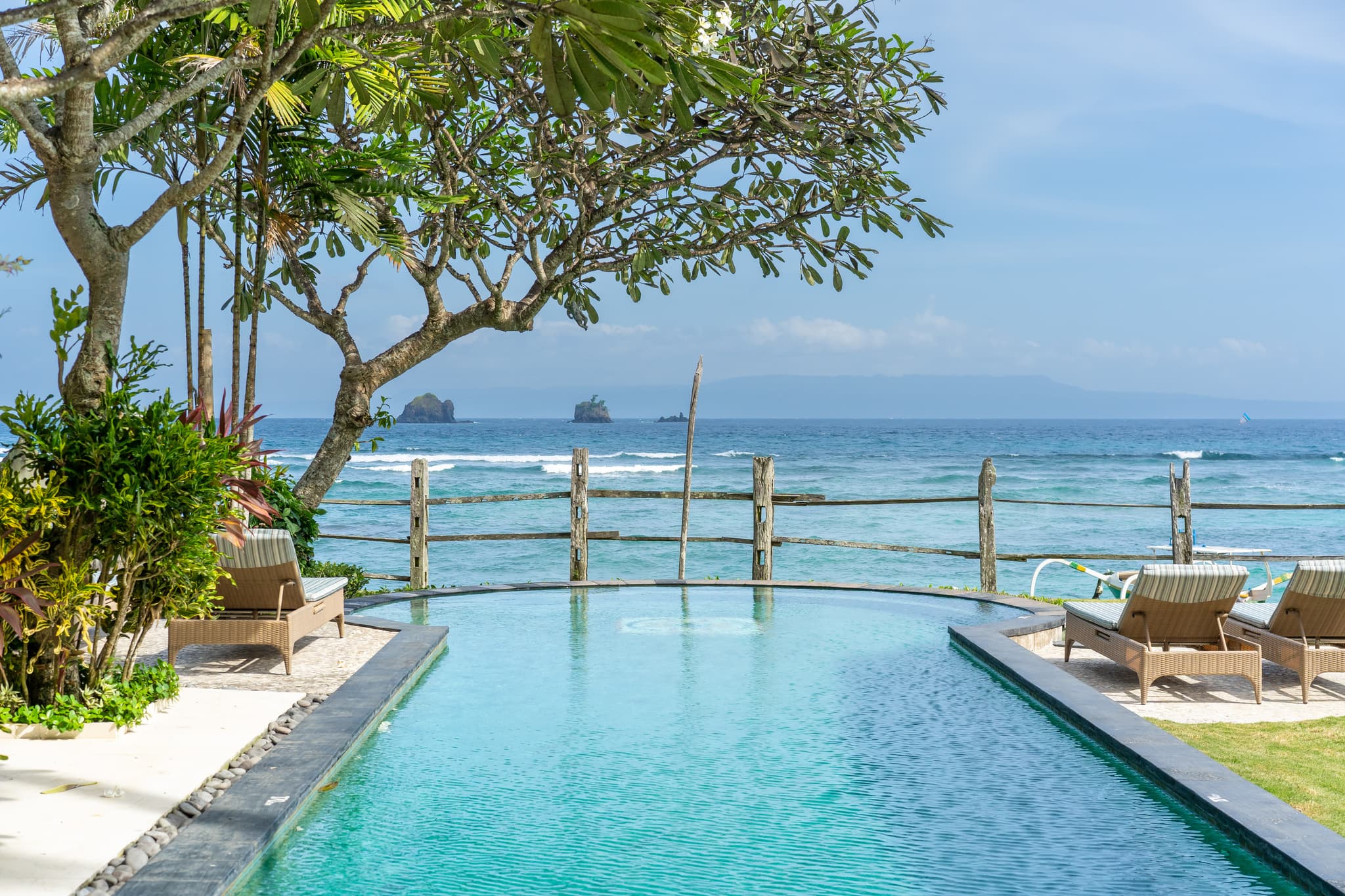 Villa Cocoa Maya - very large infinity pool