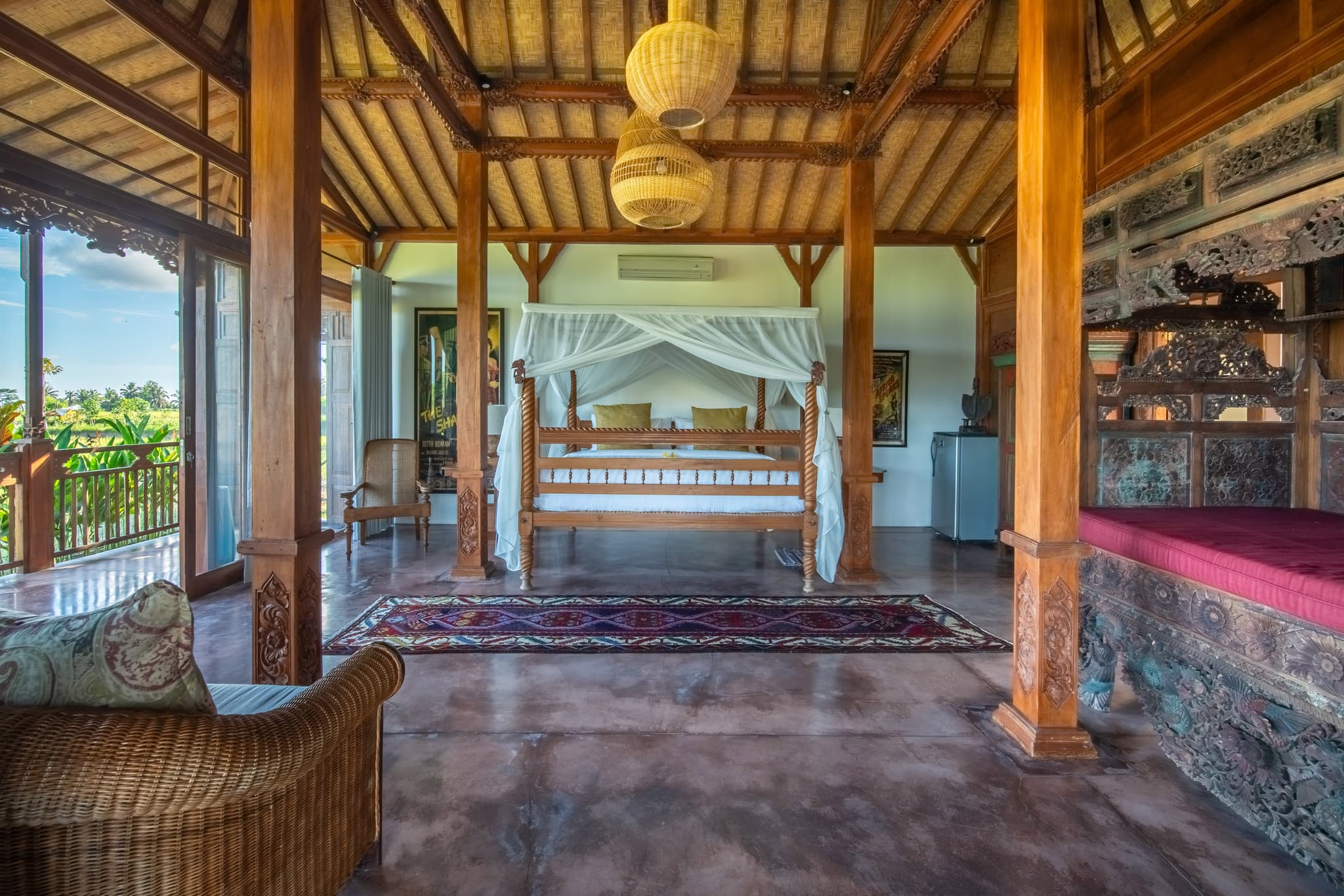 Villa Tau very large traditional Joglo Suite