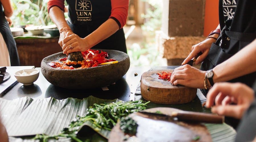 Casa Luna cooking school near Villa Tau