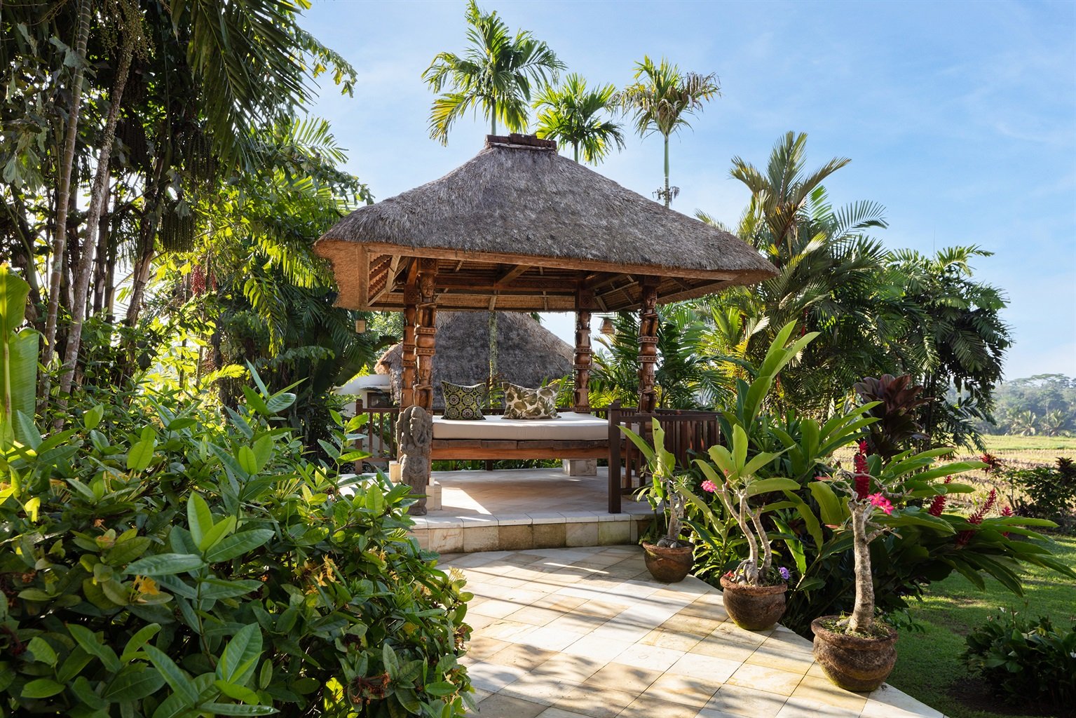 89100132 b86e 47ff 8a55 2c7a8a1fbf1c